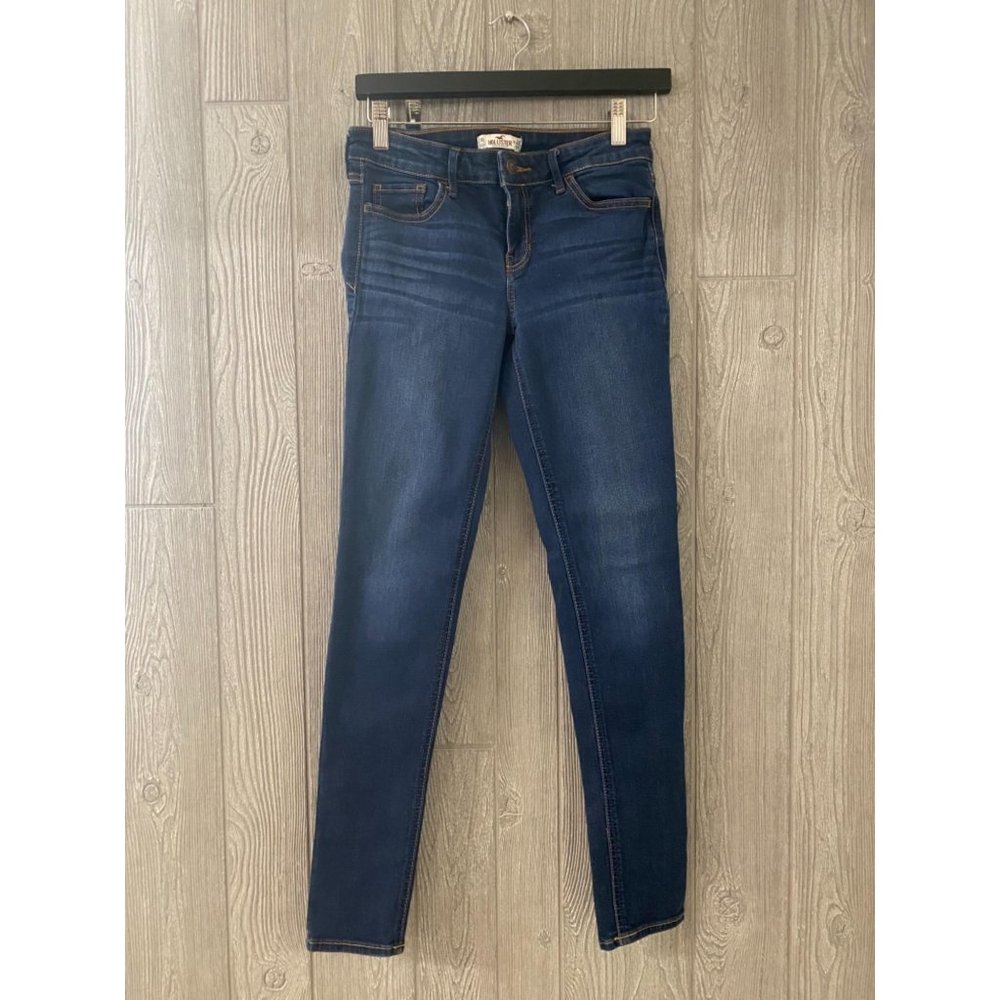 Hollister skinny jeans